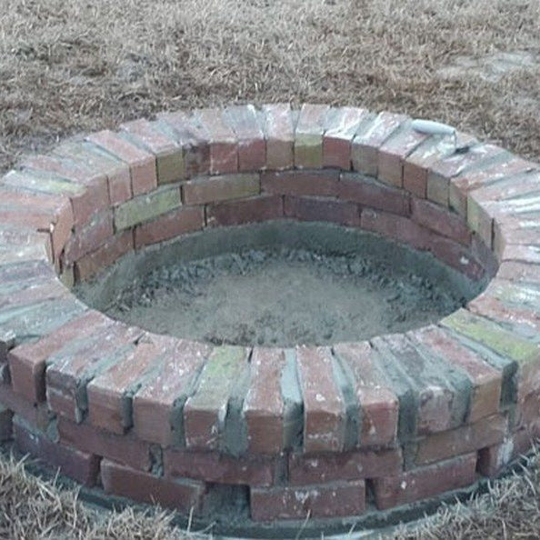 how many bricks for a fire pit
