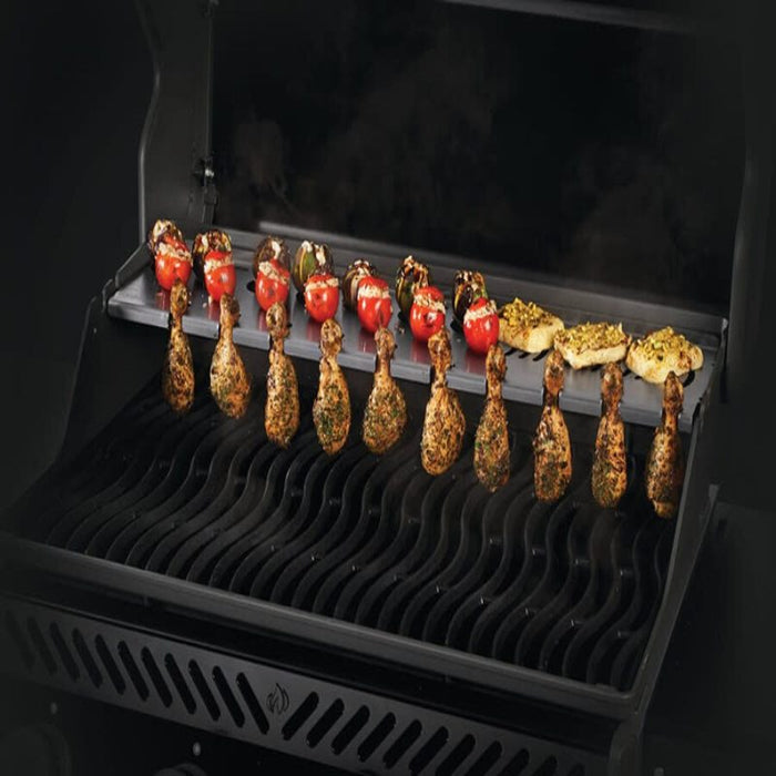 Multifunctional Warming Rack for Rogue® 525 in use