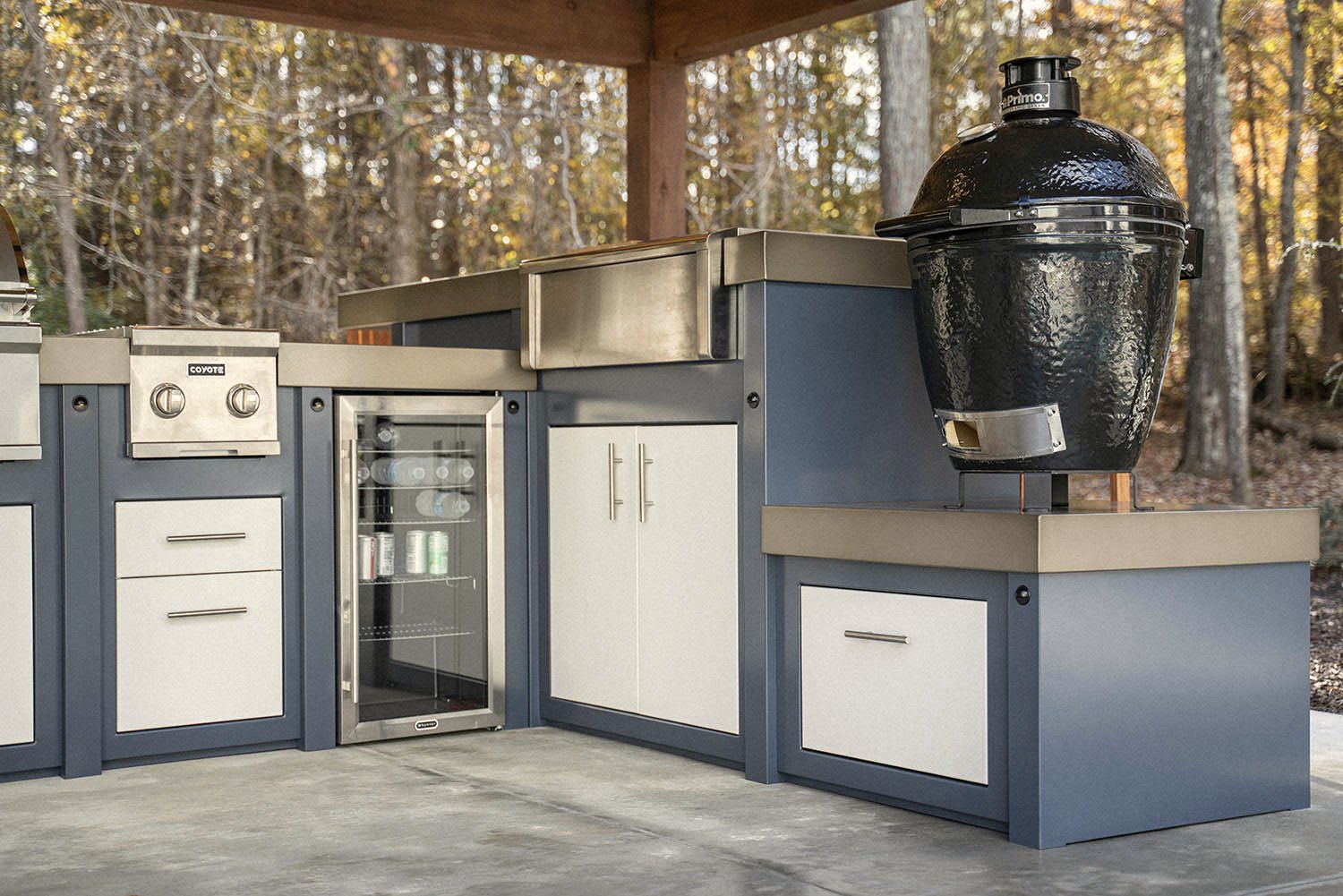 L-shape with side burner · beverage center and kamado